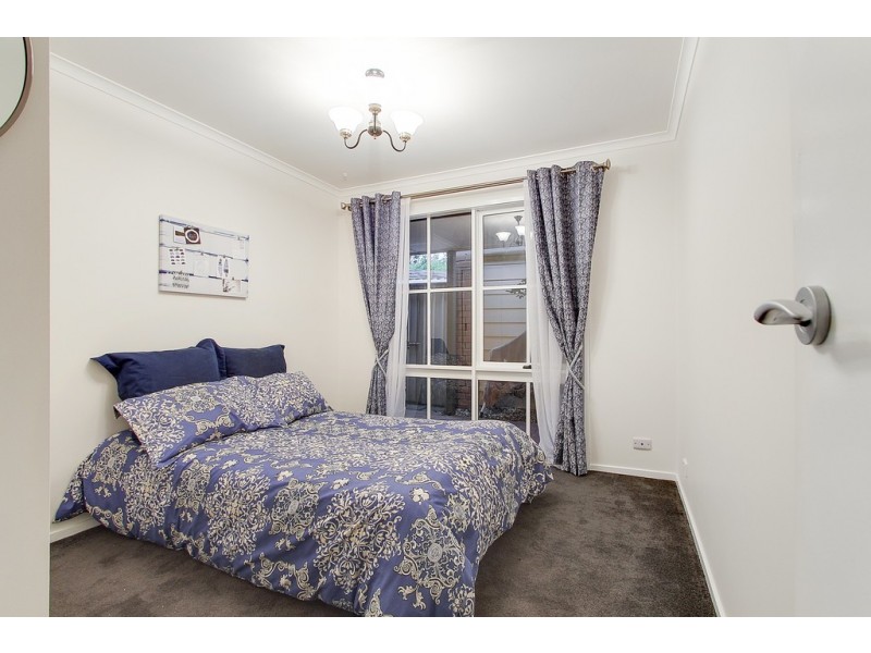 12 Samantha Court, Frankston VIC 3199