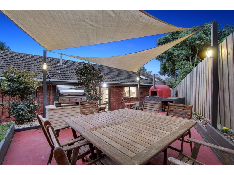 12 Samantha Court, Frankston VIC 3199