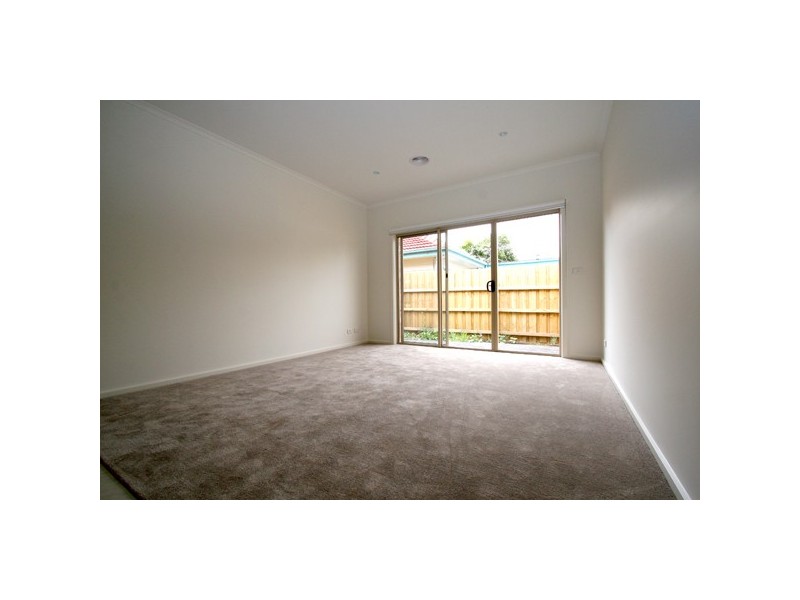 2/1 Tower Avenue, Frankston VIC 3199