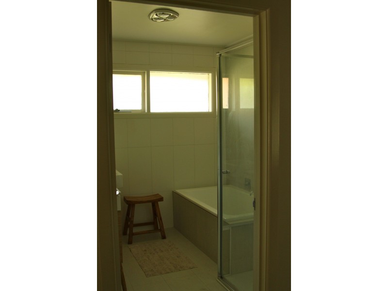 16 Tara Drive, Frankston VIC 3199