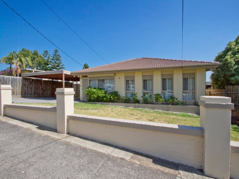 15 Whitewood Street, Frankston North VIC 3200