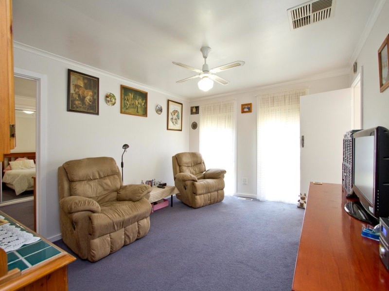 15 Whitewood Street, Frankston North VIC 3200