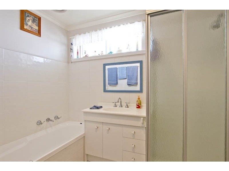 15 Whitewood Street, Frankston North VIC 3200