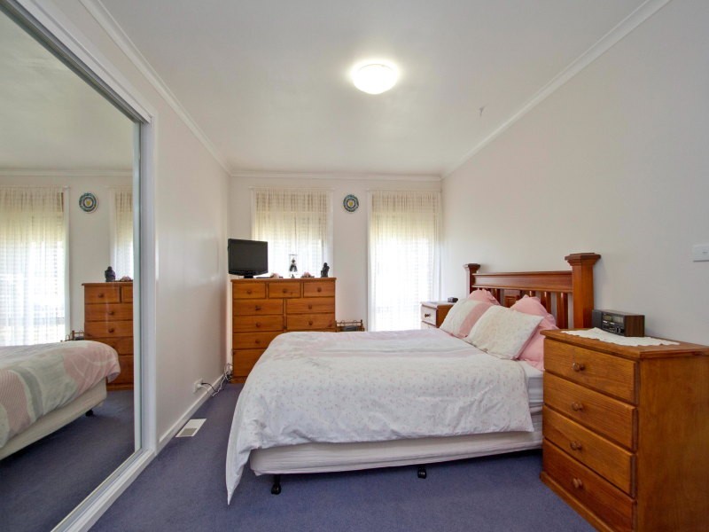 15 Whitewood Street, Frankston North VIC 3200