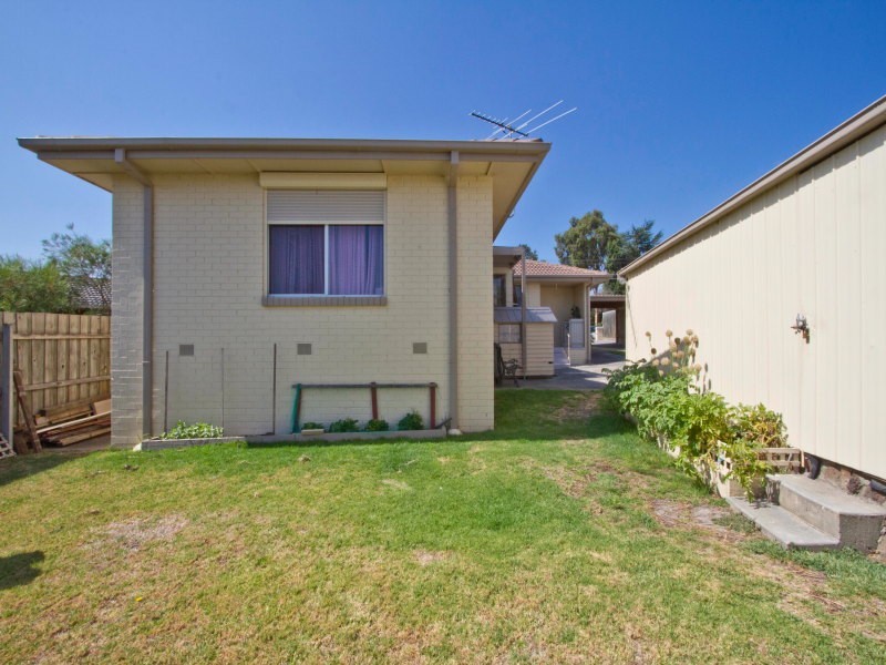 15 Whitewood Street, Frankston North VIC 3200