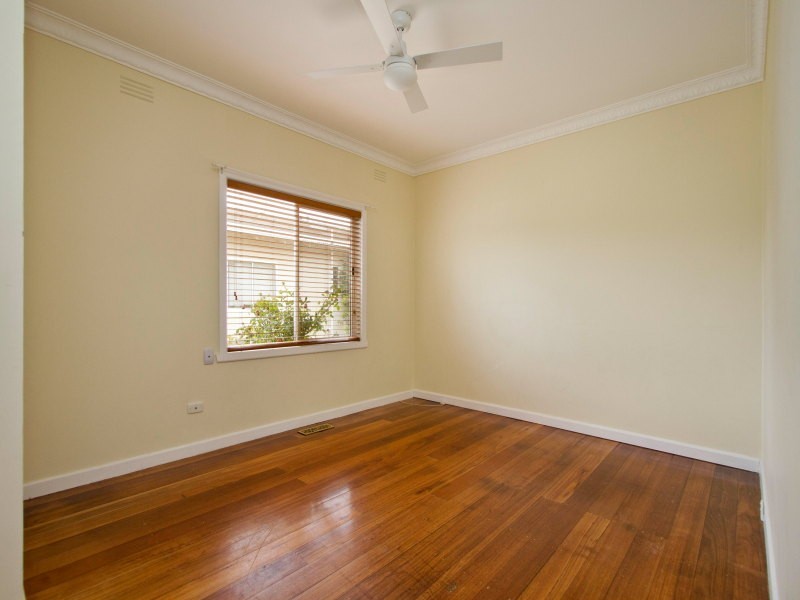 4/39 Dell Road, Frankston VIC 3199