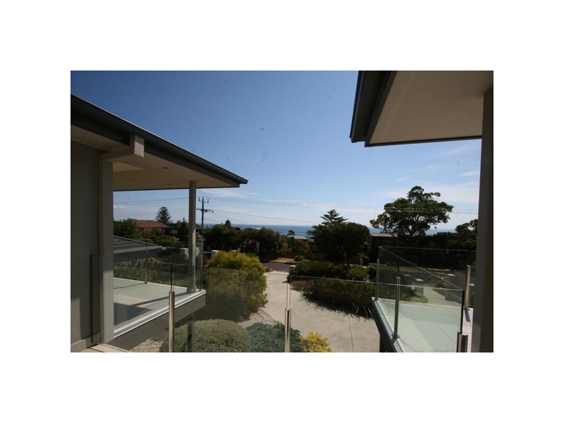 24 Matong Road, Mount Eliza VIC 3930