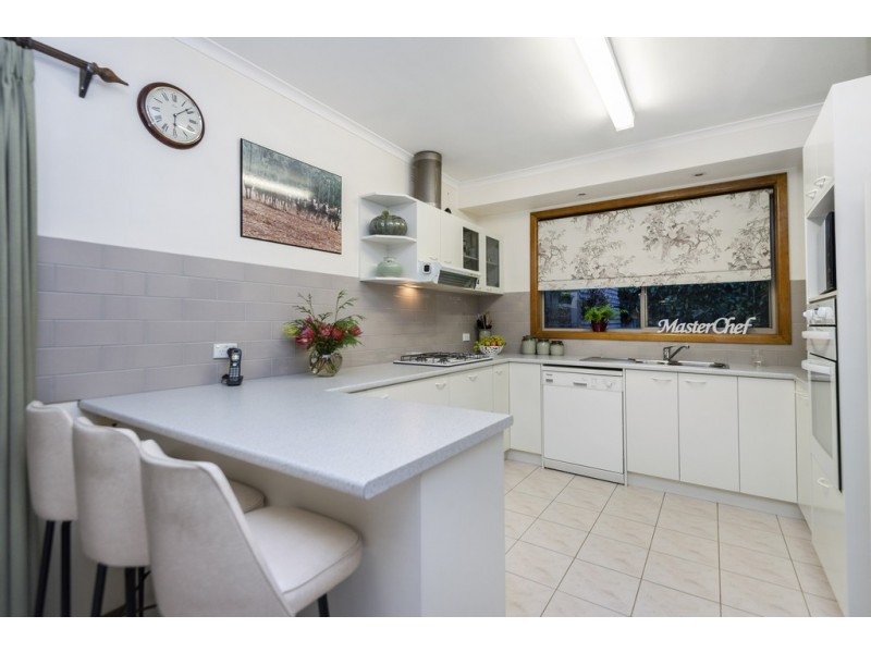 8 Coventry Court, Frankston VIC 3199