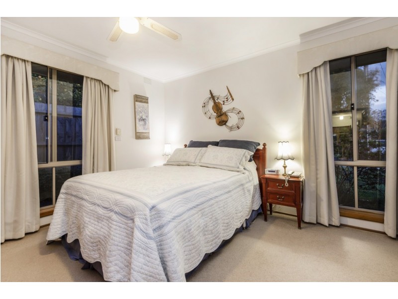 8 Coventry Court, Frankston VIC 3199