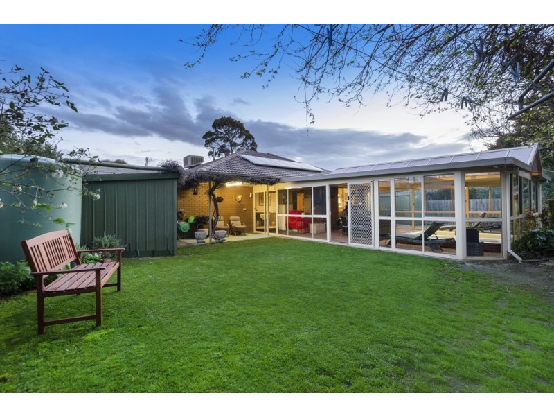 8 Coventry Court, Frankston VIC 3199