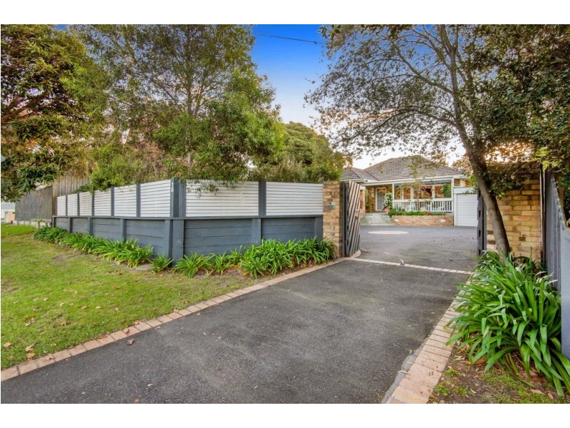 16 The Crest, Frankston South VIC 3199