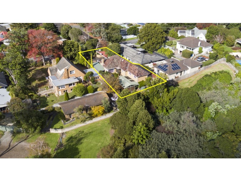 16 The Crest, Frankston South VIC 3199