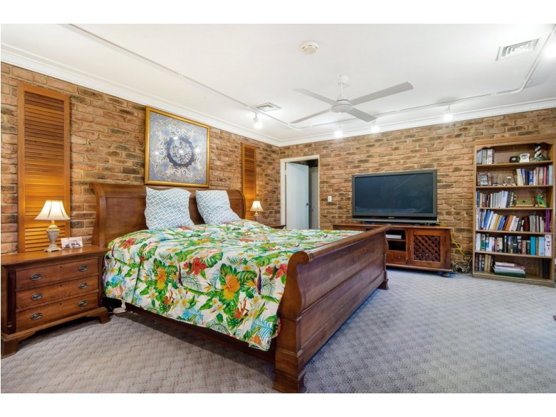 16 The Crest, Frankston South VIC 3199