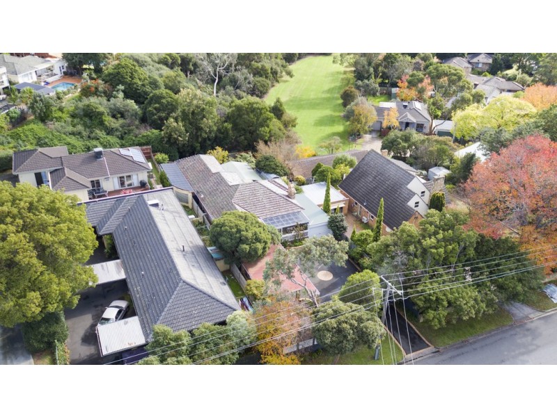 16 The Crest, Frankston South VIC 3199