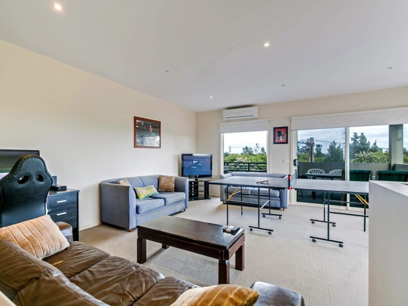 1/115-116 Railway Parade, Seaford VIC 3198