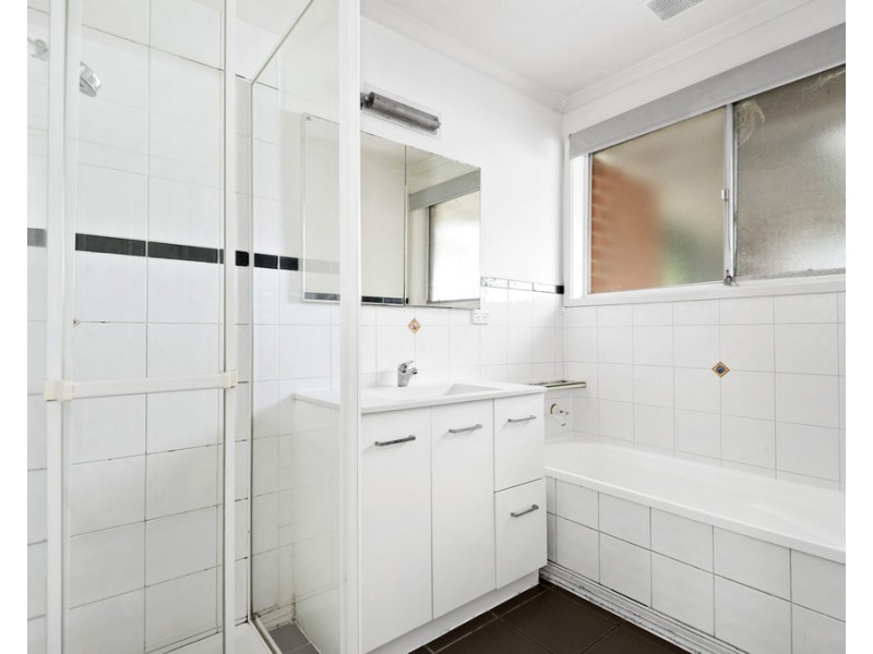 4 Abor Court, Frankston VIC 3199