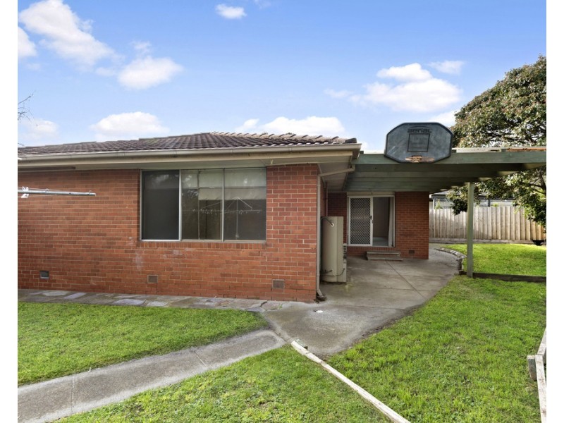 4 Abor Court, Frankston VIC 3199