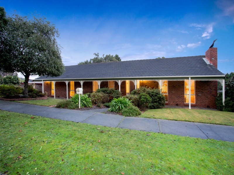 6 Maberley Crescent, Frankston South VIC 3199