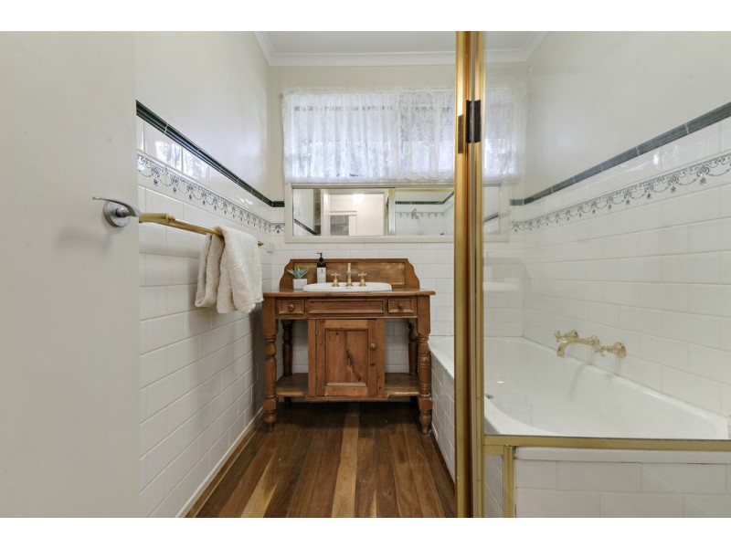 9 Samantha Court, Frankston VIC 3199