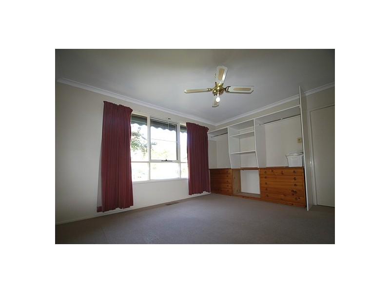 8 Wakefield Avenue, Frankston South VIC 3199
