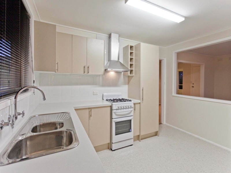 4 Fingal Drive, Frankston VIC 3199