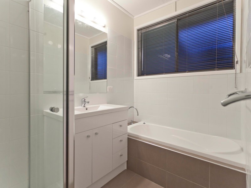 4 Fingal Drive, Frankston VIC 3199