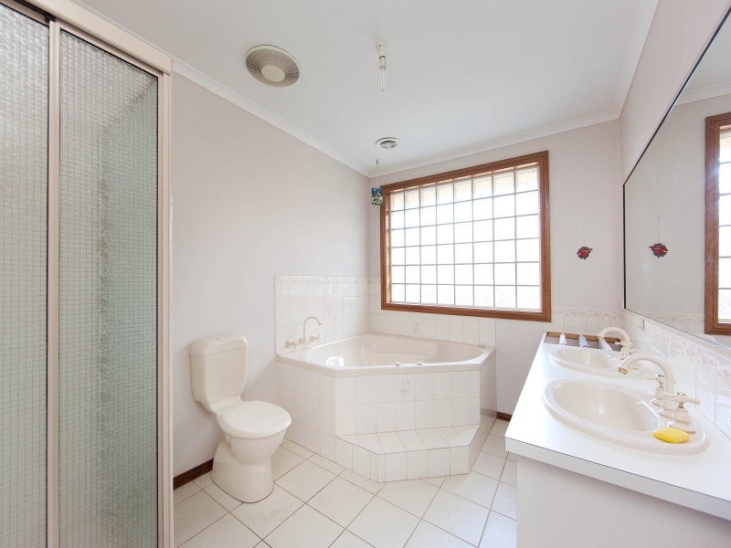 97 Aquarius Drive, Frankston VIC 3199