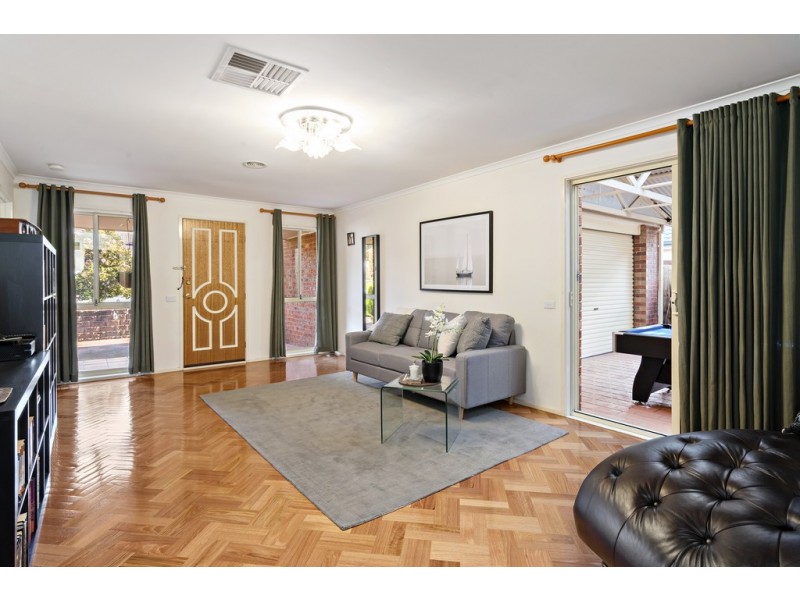 13 Trafalgar Square, Frankston South VIC 3199