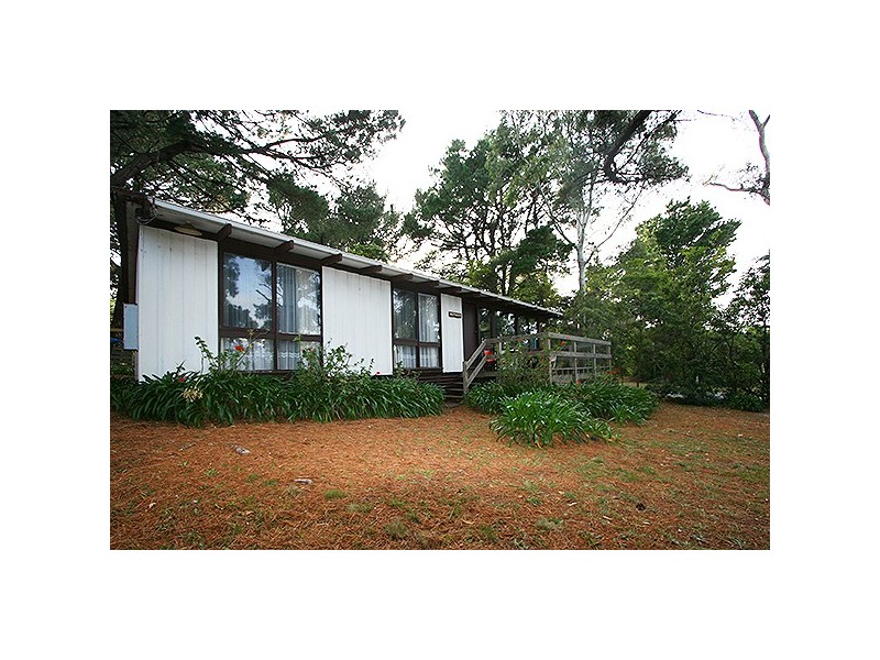 16 South Beach Road, Somers VIC 3927