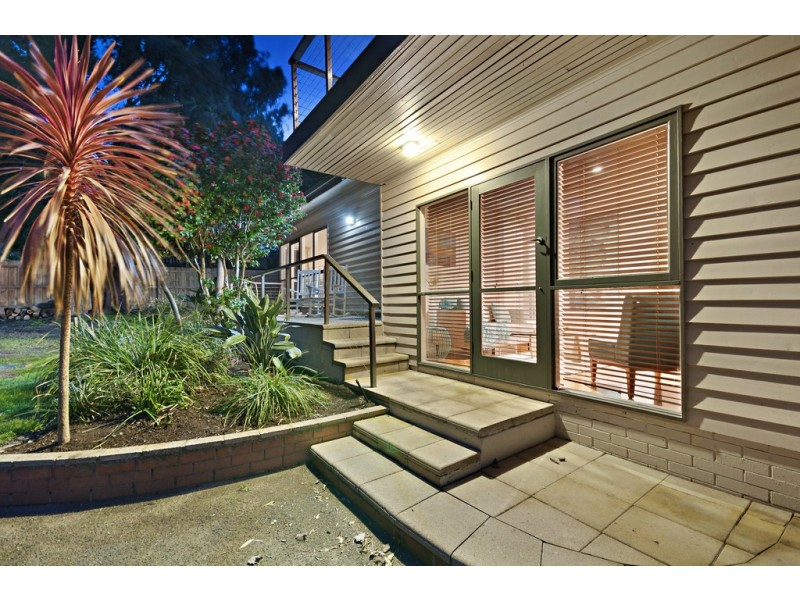 16 Watson Street, Frankston South VIC 3199