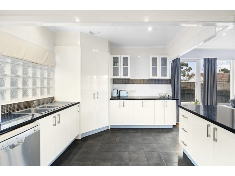 35 Radiata Street, Frankston North VIC 3200