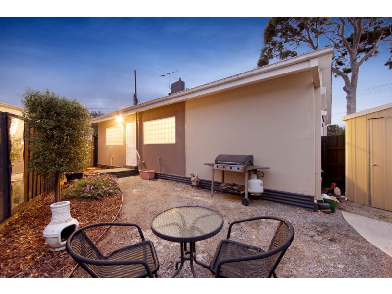35 Radiata Street, Frankston North VIC 3200