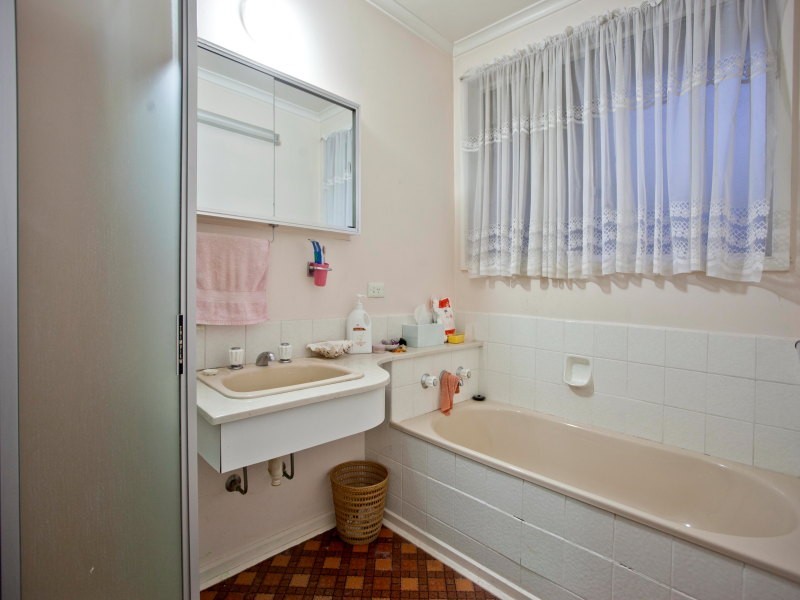 34 Milford Crescent, Frankston VIC 3199