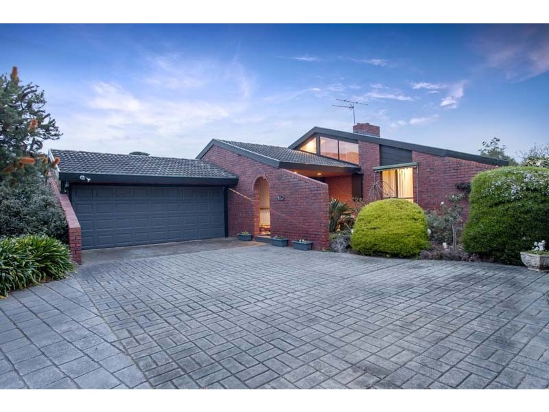 13 Altair Close, Frankston VIC 3199