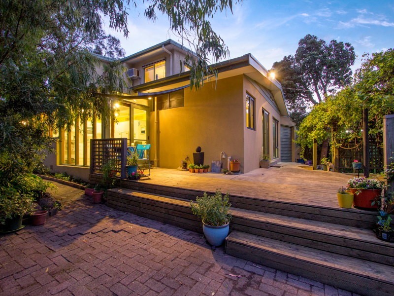 9 Neil Street, Frankston South VIC 3199