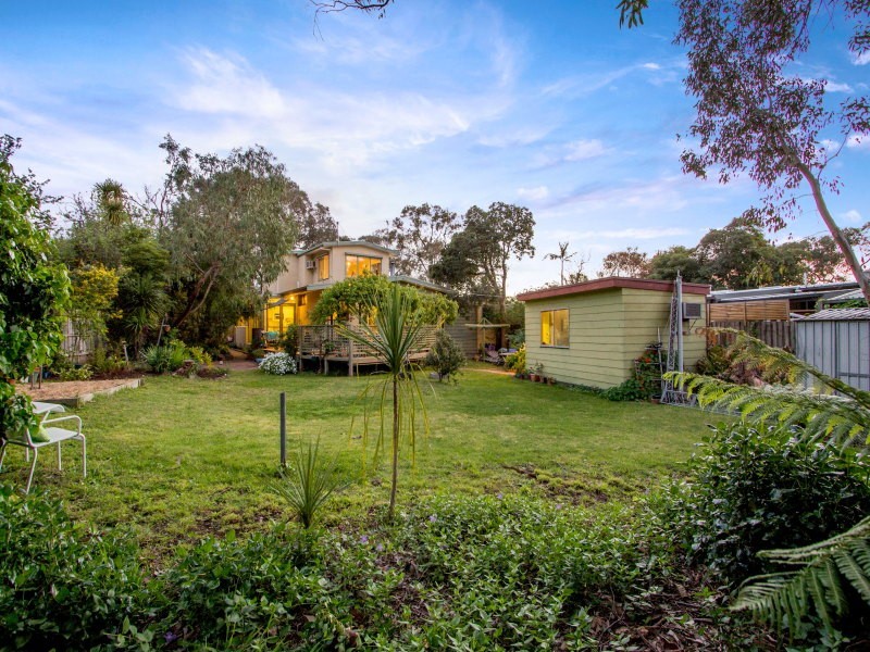 9 Neil Street, Frankston South VIC 3199