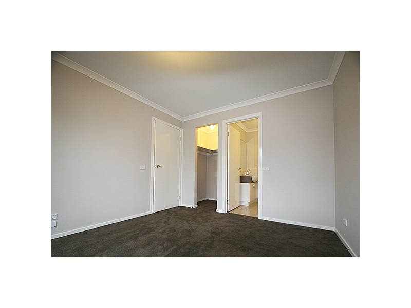 12 Alluvian Way, Carrum Downs VIC 3201