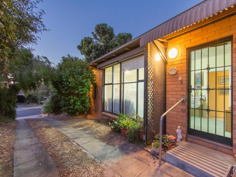 12 Frawley Street, Frankston VIC 3199