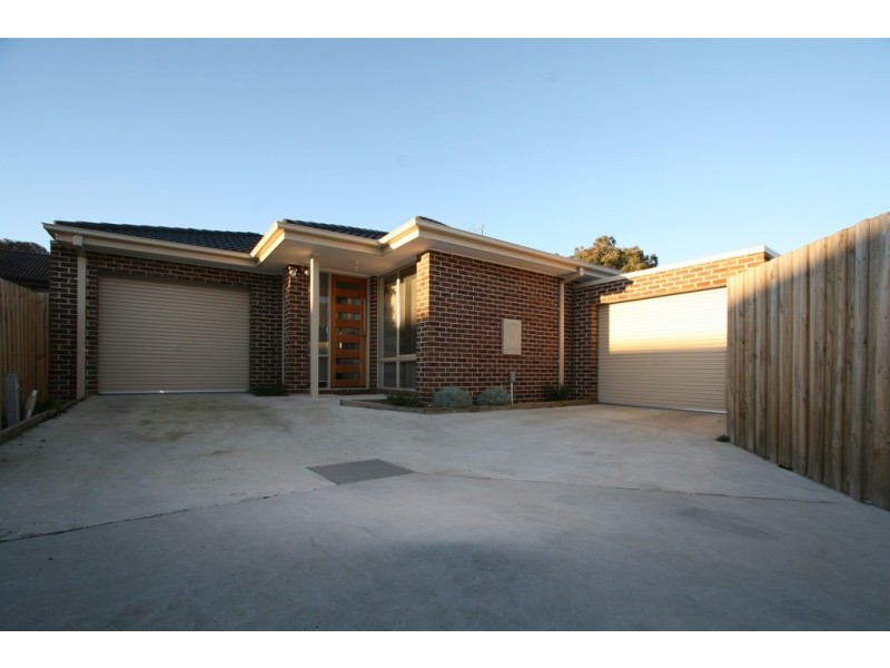 2/27 Kelso Street, Frankston VIC 3199