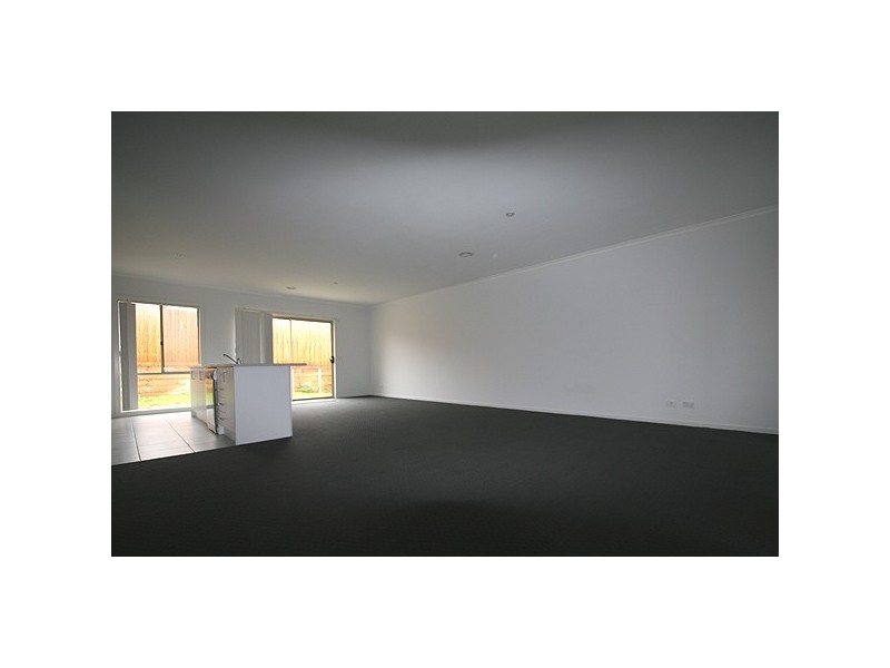 29/105 McMahons Road, Frankston VIC 3199