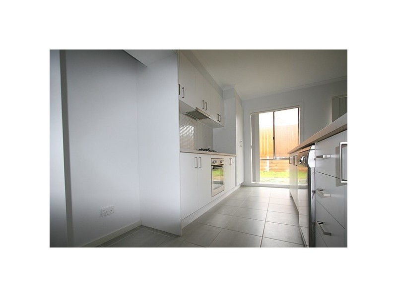 29/105 McMahons Road, Frankston VIC 3199