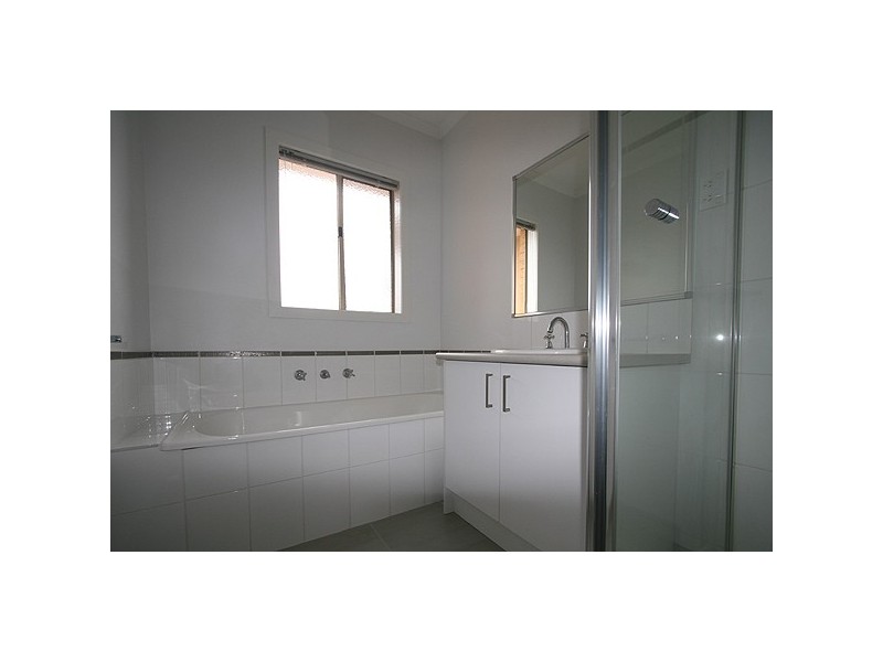 29/105 McMahons Road, Frankston VIC 3199