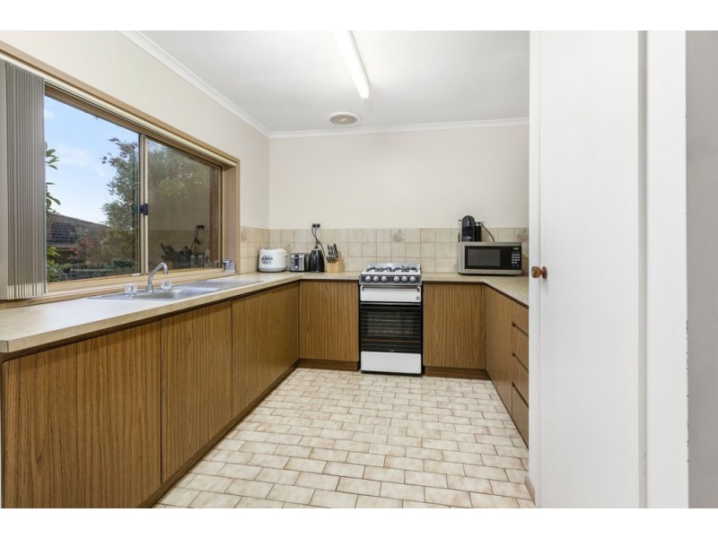 2/15-21 Napier Street, Mornington VIC 3931