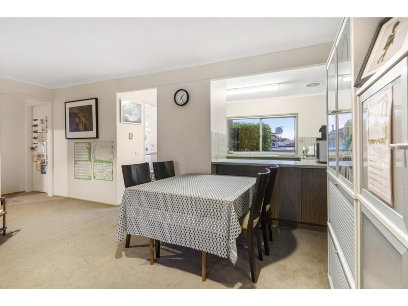 2/15-21 Napier Street, Mornington VIC 3931