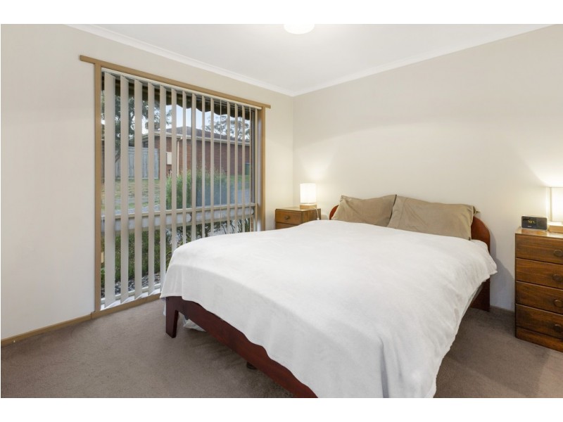 2/15-21 Napier Street, Mornington VIC 3931