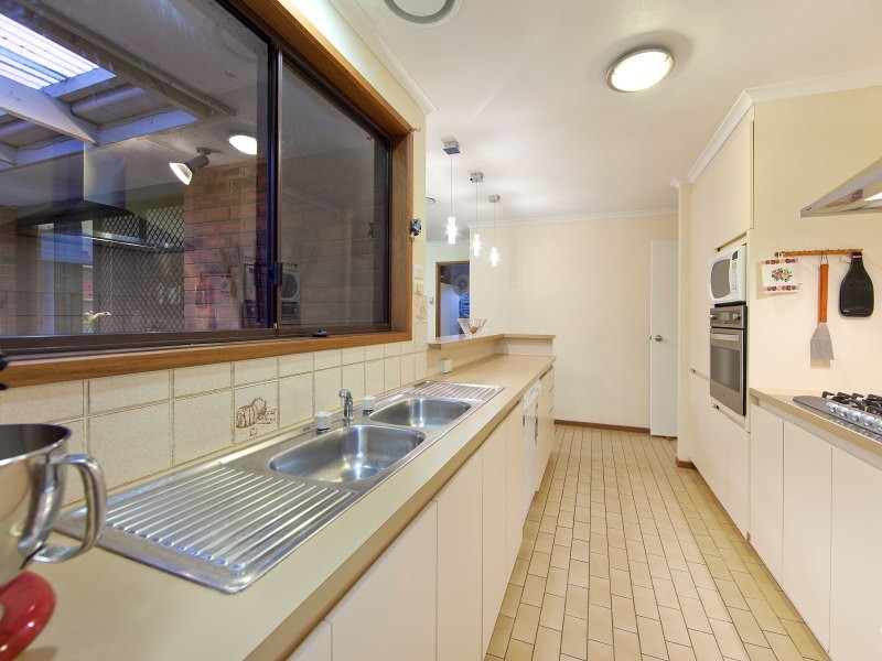 101 Dunsterville Crescent, Frankston VIC 3199