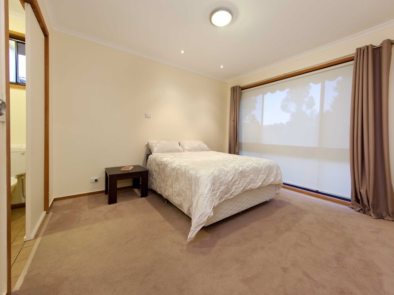 101 Dunsterville Crescent, Frankston VIC 3199
