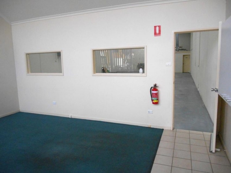 2/27 Peninsula Boulevard, Seaford VIC 3198