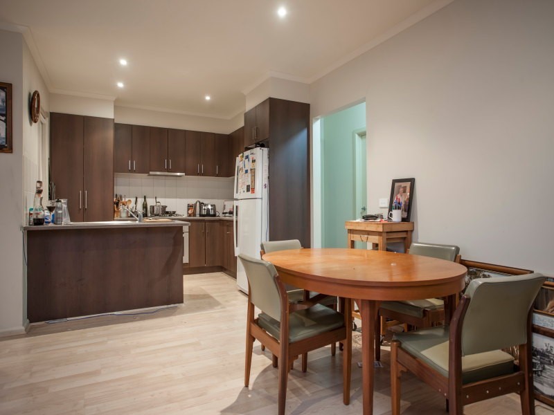 2/5 Heath Avenue, Frankston VIC 3199