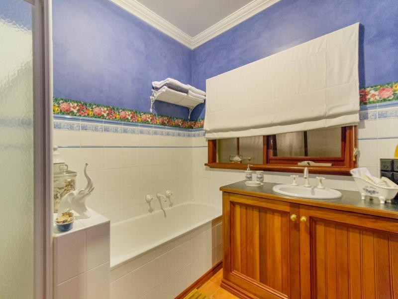 19 Mapiti Court, Frankston VIC 3199